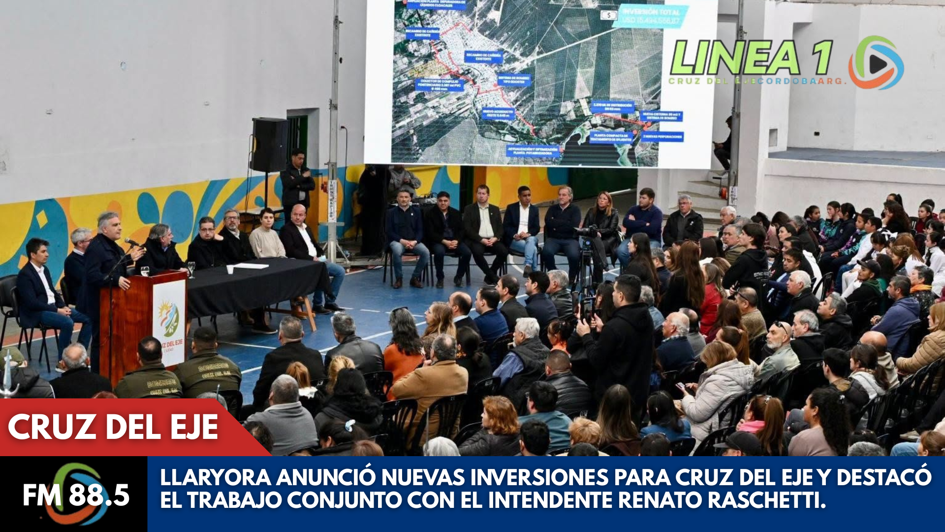 Llaryora y Renato Raschetti durante la jornada de anuncios en Cruz del Eje